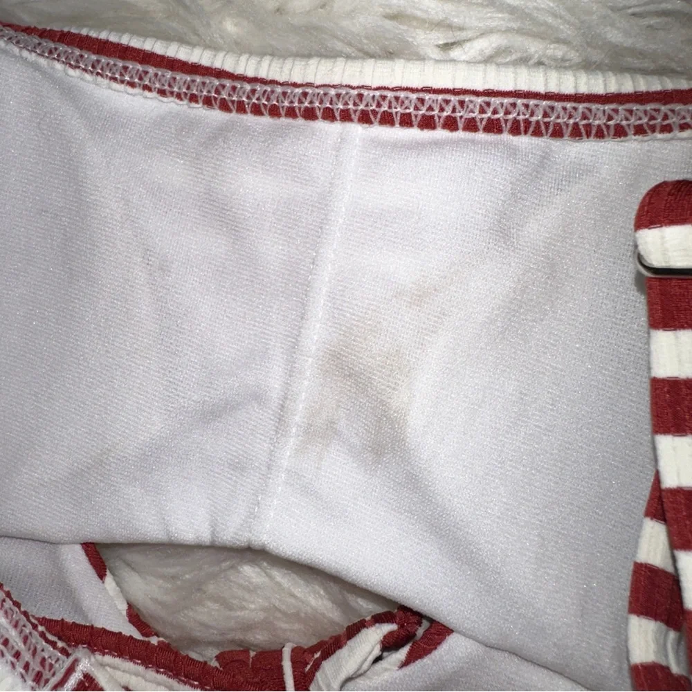 Xhilaration | NWT Ribbed Striped Tie Front Keyhole Bikini Top Red White S